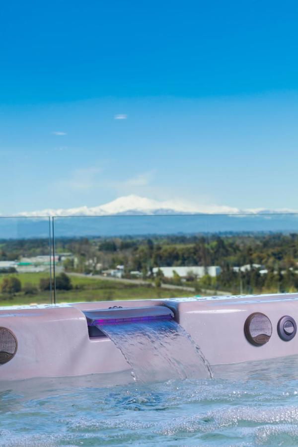 Mds Hotel Chillan Exterior photo View of Mount Rainier from the 10th floor of the building