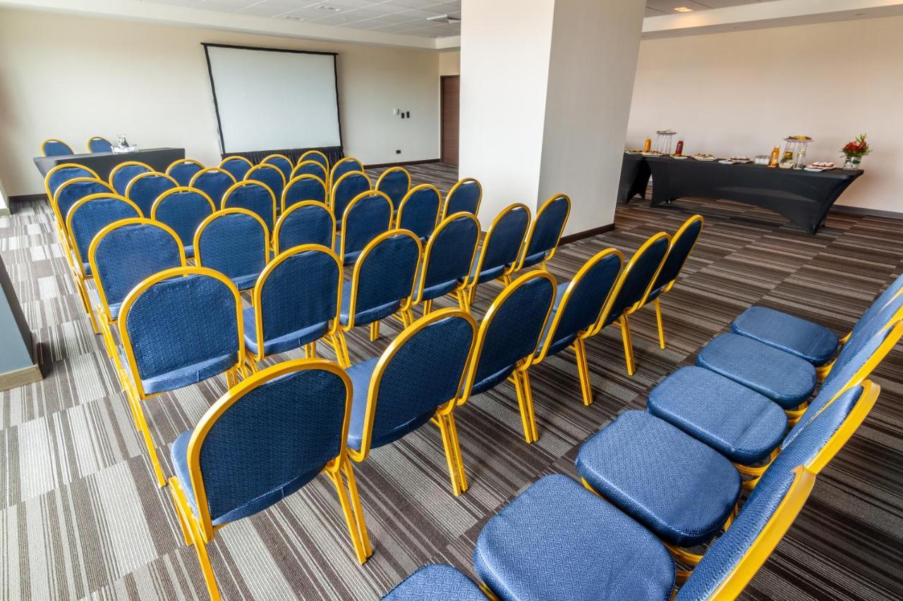 Mds Hotel Chillan Exterior photo Banquet hall
